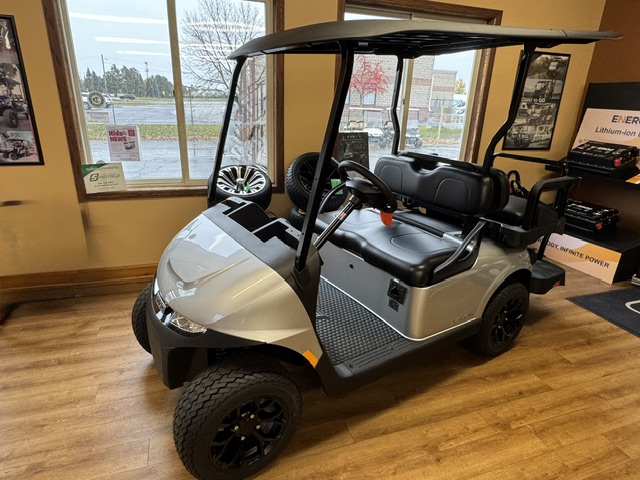 E-Z-Go 2027 EZGO Valor 4 Electric platinum