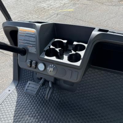 2025 EZGO Valor 4 Electric Black Image