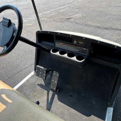 2002 EZGO TXT with green box Image