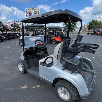 2019 EZGO RXV Platinum Image